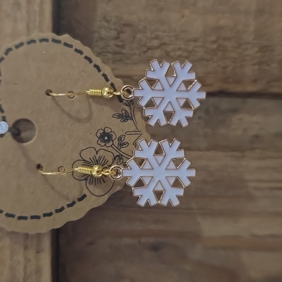 Jewelry - Snowflake Earrings
